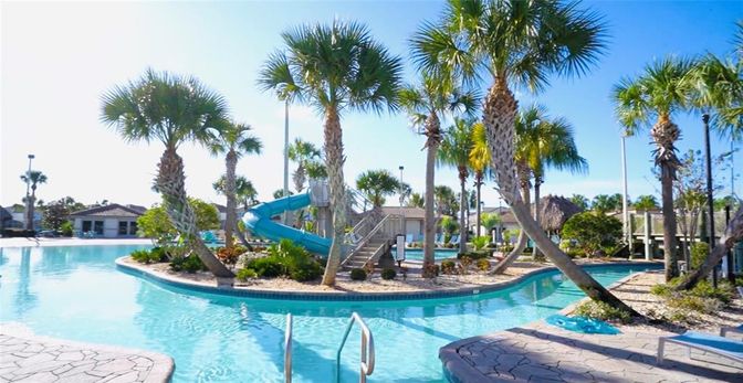 Exterior, Playground, Pool