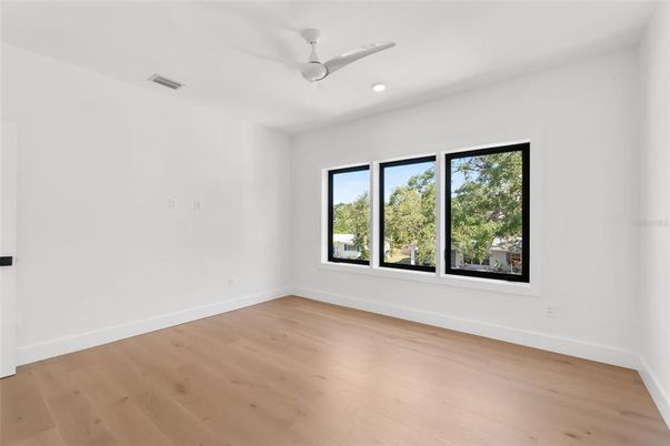 Empty room, Interior, Recessed Lighting, Wood Texture Flooring