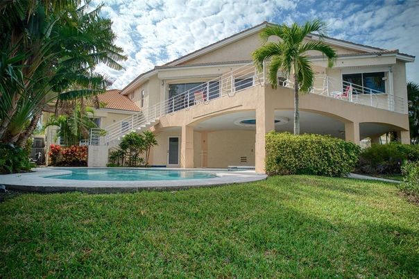 Backyard, Exterior, Pool