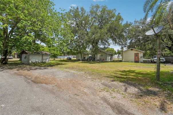 Backyard, Detached Garage, Exterior
