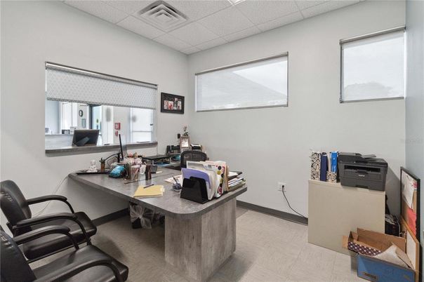 Home Office, Interior