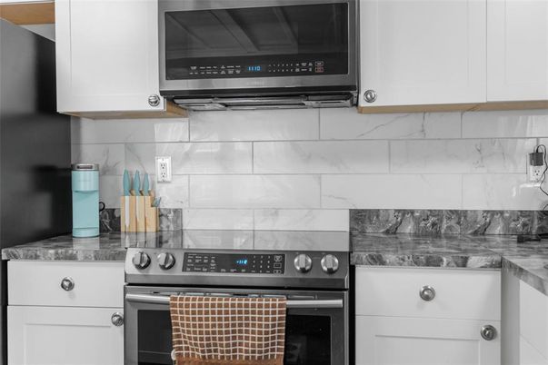 Interior, Kitchen, Stainless Steel Appliances