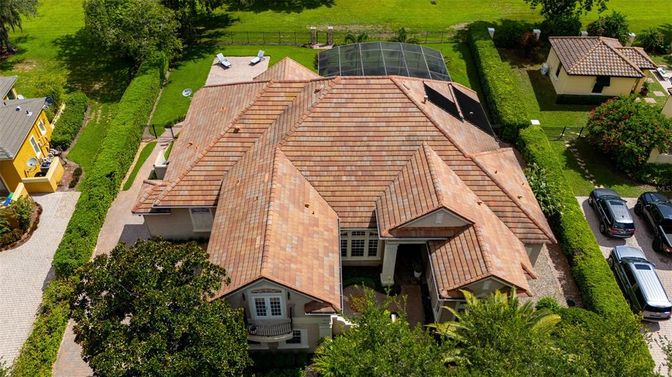 Exterior, Drone