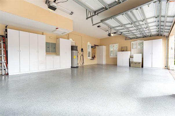 Garage, Interior