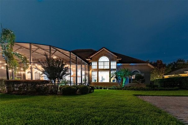 Backyard, Exterior, Facade, Modern