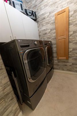 Interior, Washer, Wooden Walls