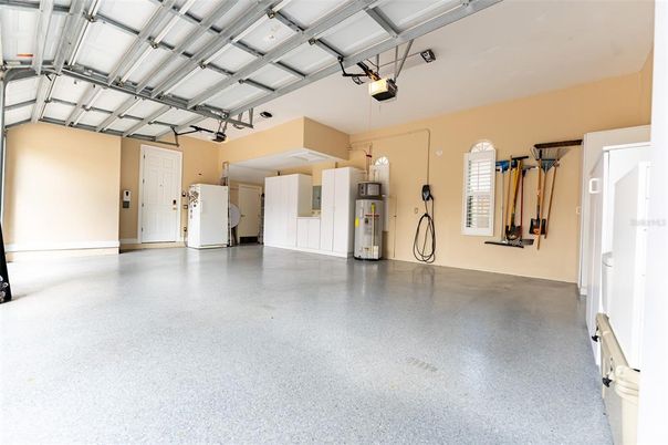 Garage, Interior