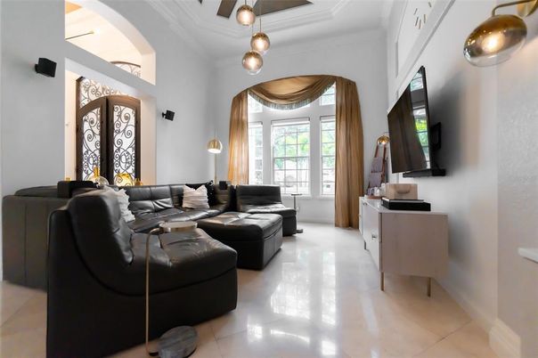 Interior, Living room, Pendant Lights