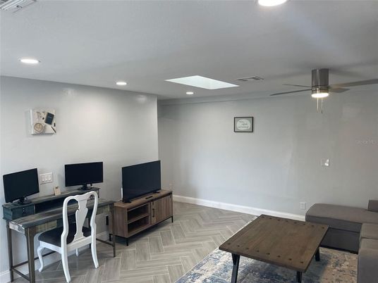 Home Office, Interior, Recessed Lighting, Wood Texture Flooring
