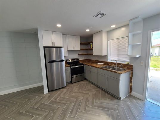 Interior, Kitchen, Recessed Lighting, Wood Texture Flooring