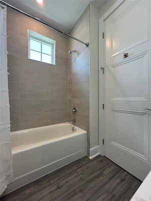 Bathroom, Interior, Recessed Lighting, Wood Texture Flooring
