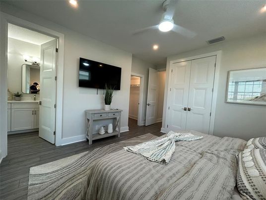 Bathroom, Bedroom, Interior, Recessed Lighting, Wood Texture Flooring