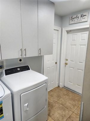 Interior, Washer