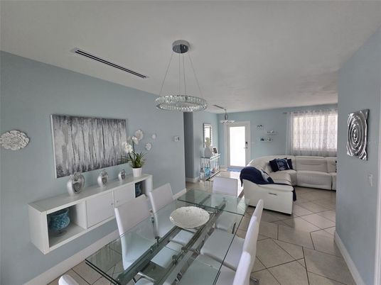 Dining room, Interior, Living room, Pendant Lights