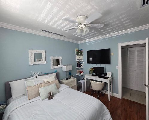 Bedroom, Home Office, Interior, Wood Texture Flooring