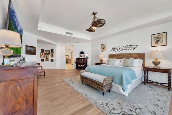 Bedroom, Interior, Pendant Lights, Recessed Lighting, Wood Texture Flooring