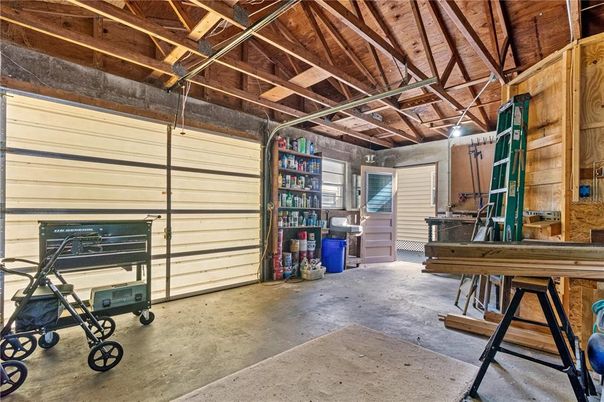 Garage, Interior, Wooden Beams, Wooden Ceilings