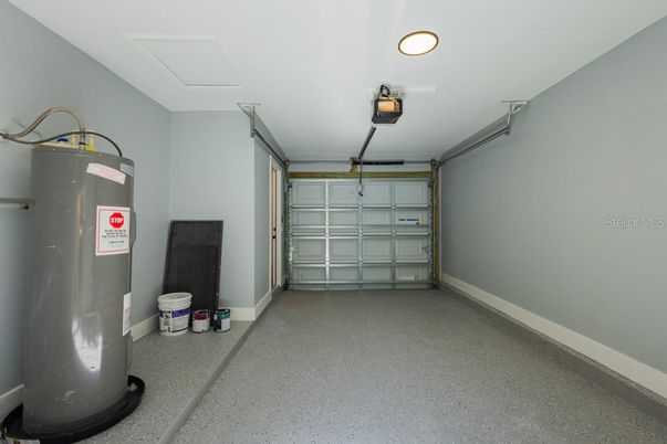 Garage, Interior