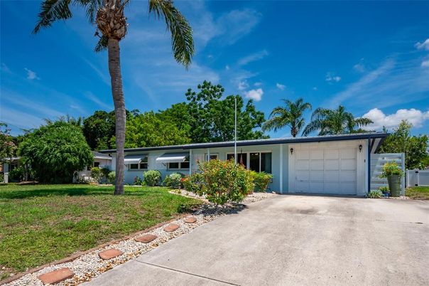Attached, Backyard, Exterior, Facade, Ranch