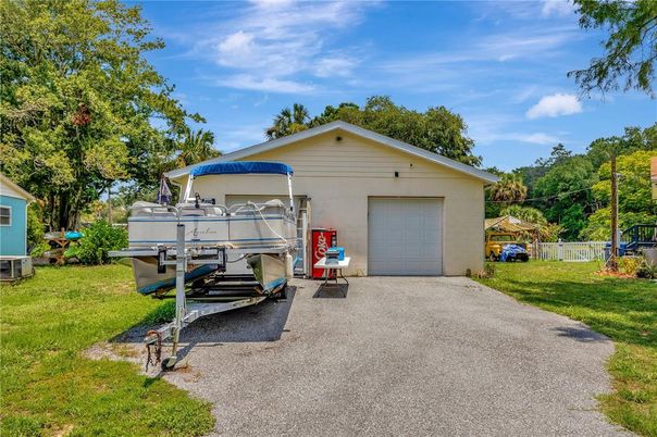 Backyard, Detached Garage, Exterior