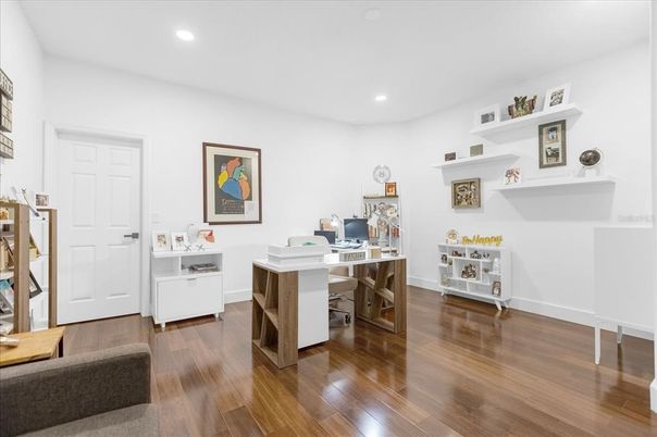 Home Office, Interior, Recessed Lighting, Wood Texture Flooring