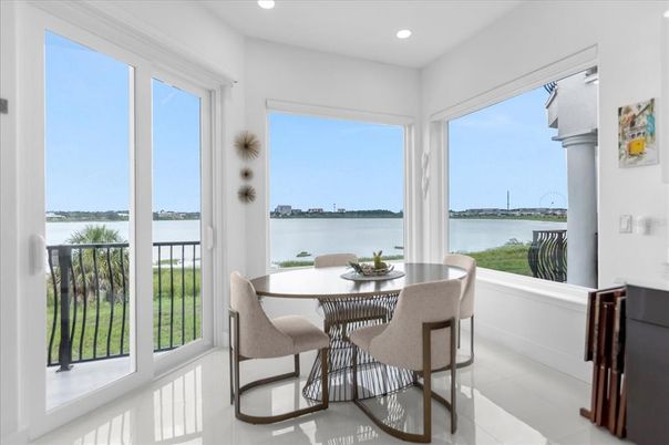 Dining room, Interior, Recessed Lighting, Water