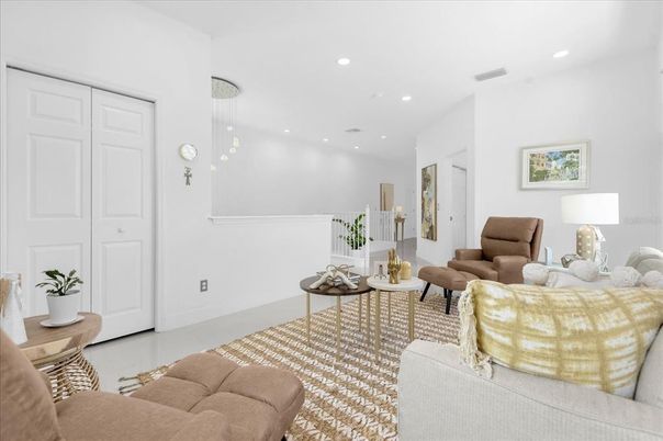 Interior, Living room, Pendant Lights, Recessed Lighting