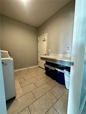 Interior, Washer