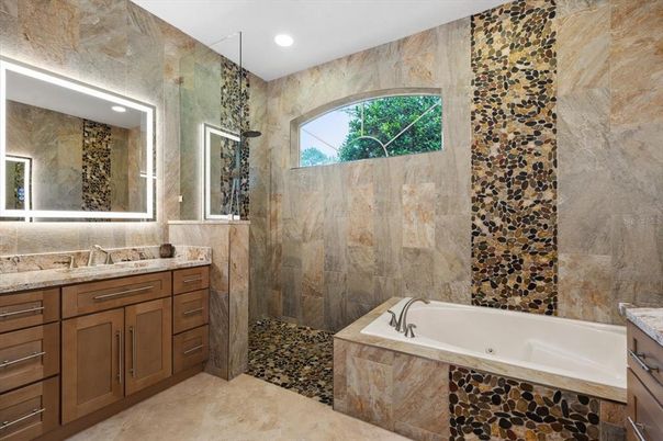Bathroom, Interior, Recessed Lighting