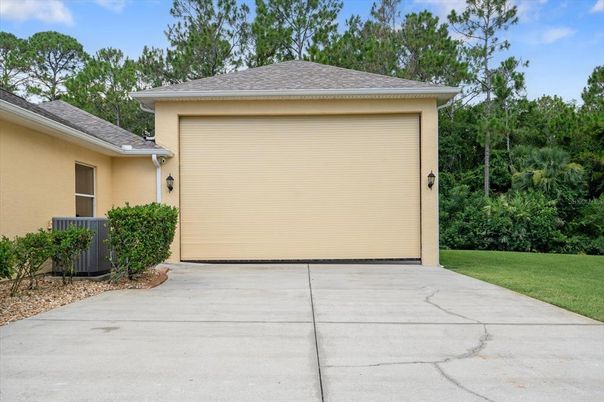 Detached Garage, Exterior