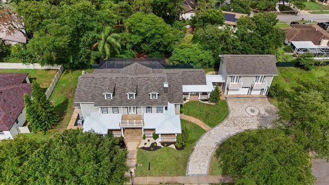Exterior, Drone
