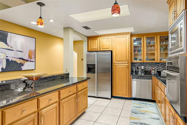 Interior, Kitchen, Pendant Lights, Recessed Lighting, Stainless Steel Appliances