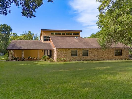 Attached, Backyard, Exterior, Facade, Brick Facade, Ranch