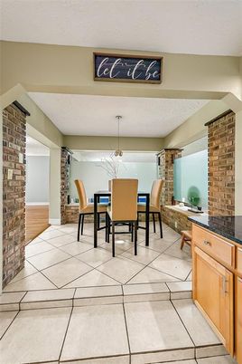 Dining room, Interior