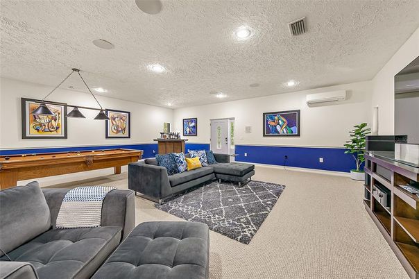 Billiard Table, Game Room, Interior, Living room, Pendant Lights, Recessed Lighting