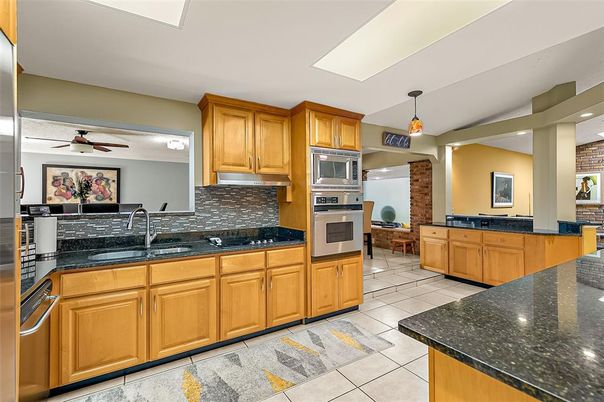 Interior, Kitchen, Pendant Lights, Recessed Lighting