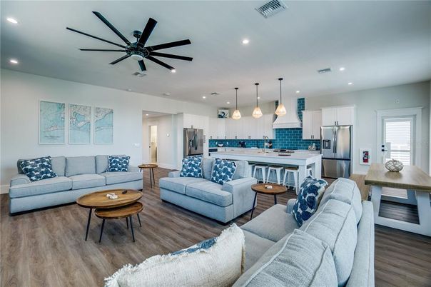 Interior, Kitchen, Living room, Pendant Lights, Recessed Lighting, Stainless Steel Appliances, Wood Texture Flooring