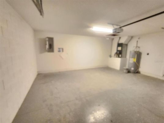 Empty room, Garage, Interior