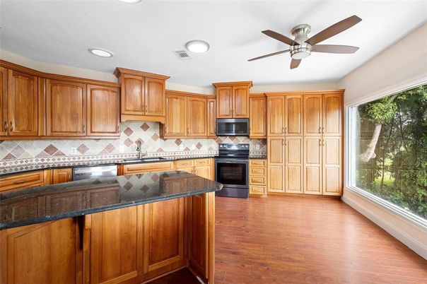 Interior, Kitchen, Recessed Lighting, Wood Texture Flooring