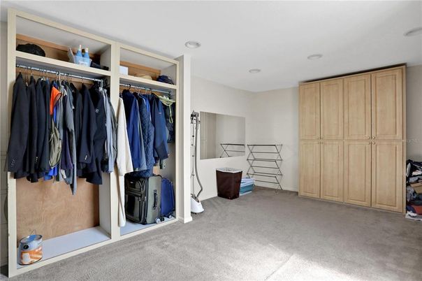 Interior, Recessed Lighting, Walk-in Closets
