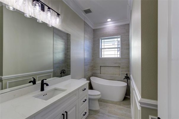 Bathroom, Dual Sink Vanities, Free Standing Baths, Interior, Recessed Lighting