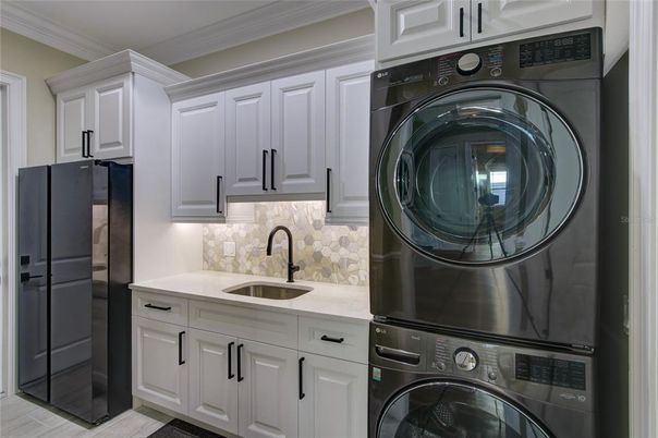 Interior, Utility Closets, Washer