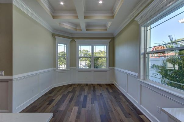 Empty room, Interior, Recessed Lighting, Wood Texture Flooring