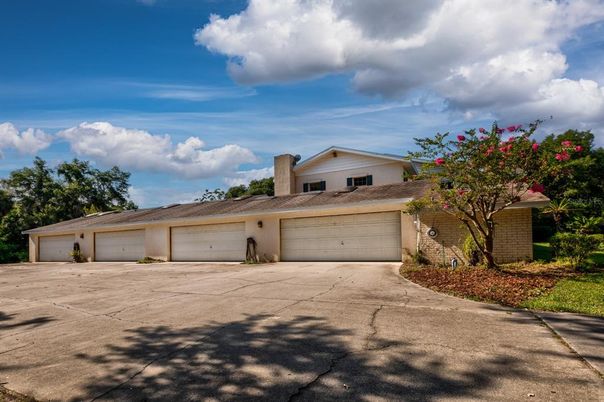 Attached, Exterior, Facade, Brick Facade, Ranch