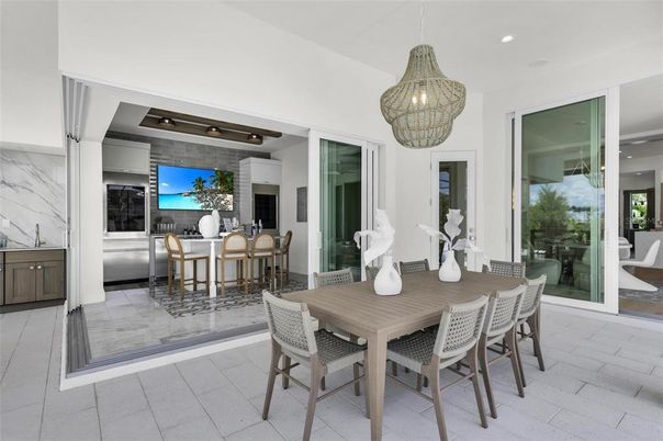 Dining room, Interior, Kitchen, Pendant Lights, Recessed Lighting, Stainless Steel Appliances