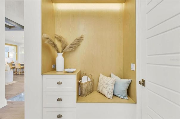 Interior, Pendant Lights, Wood Texture Flooring