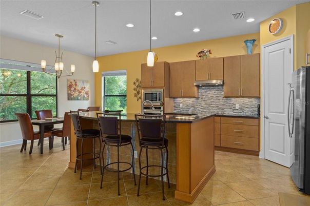 Dining room, Interior, Kitchen, Pendant Lights, Recessed Lighting, Stainless Steel Appliances