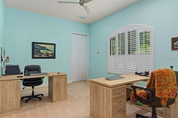Home Office, Interior