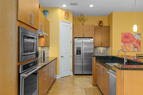 Interior, Kitchen, Pendant Lights, Recessed Lighting, Stainless Steel Appliances