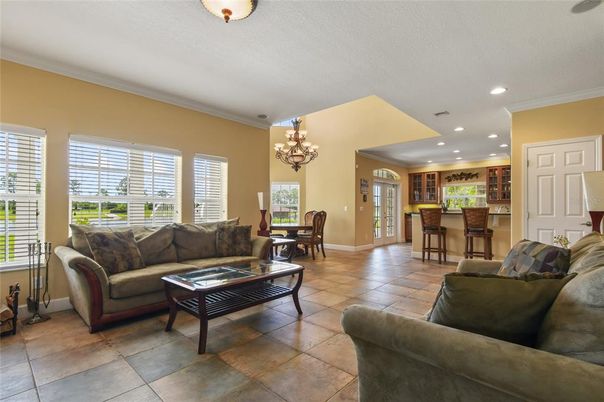 Chandelier, Dining room, Interior, Living room, Recessed Lighting